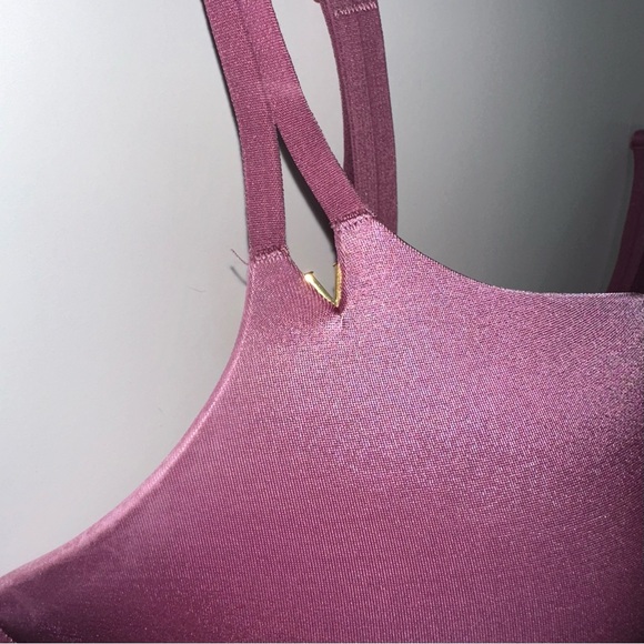 Elegant Lace Trimmed Bra in Deep Purple - Picture 3 of 6